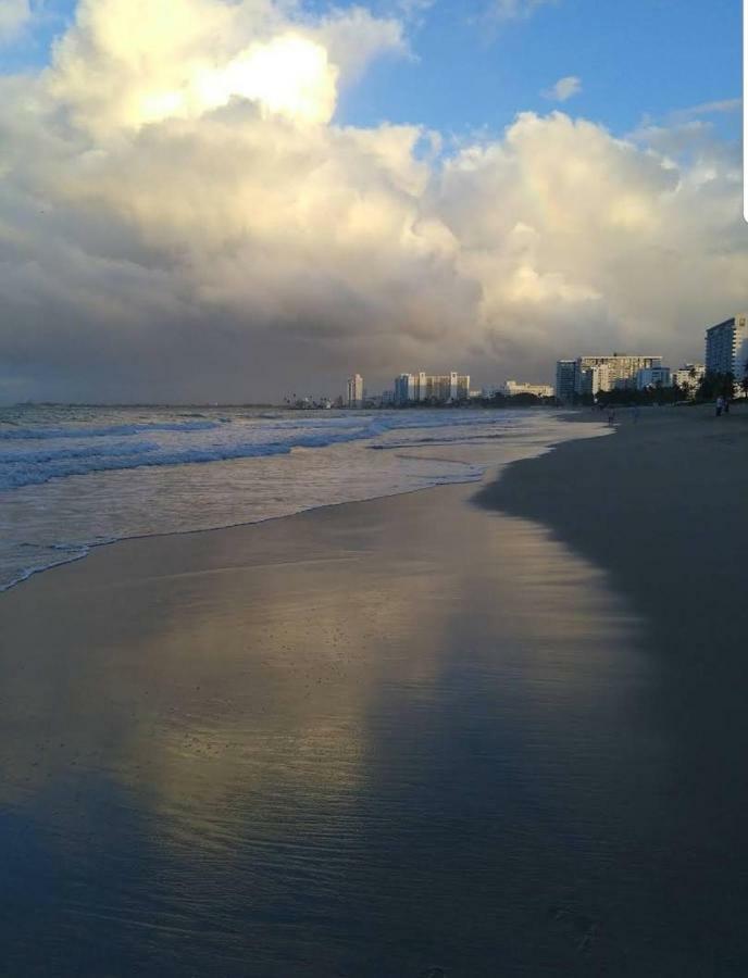 Beach Front Apt Isla Verde 3 Apartment Сан Хуан Екстериор снимка